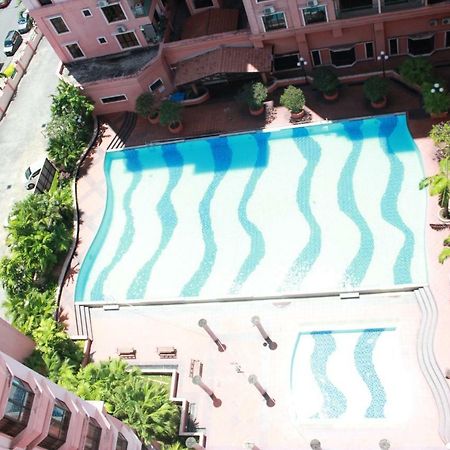 Homestay Marina Court Resort Kota Kinabalu Exteriör bild