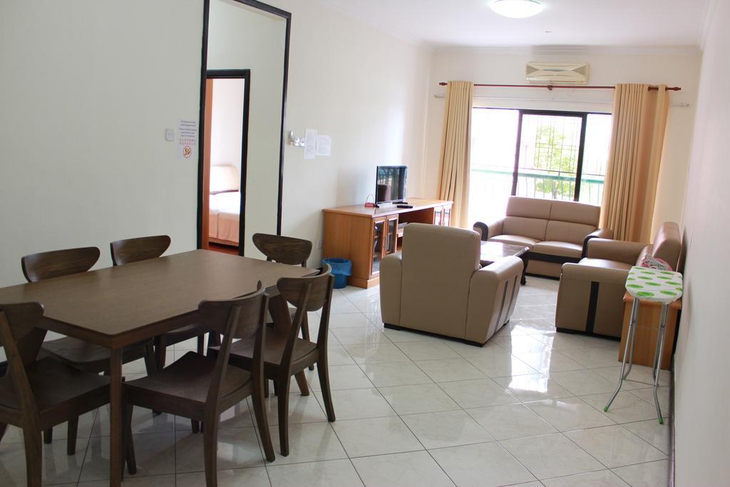 Homestay Marina Court Resort Kota Kinabalu Exteriör bild