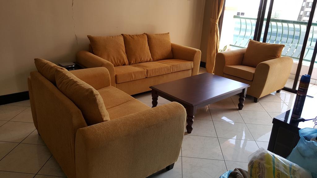 Homestay Marina Court Resort Kota Kinabalu Exteriör bild