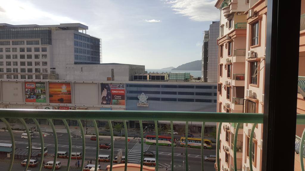 Homestay Marina Court Resort Kota Kinabalu Exteriör bild